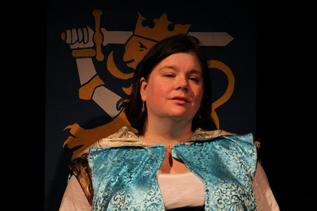 Catherine Bodenbender as Lear
