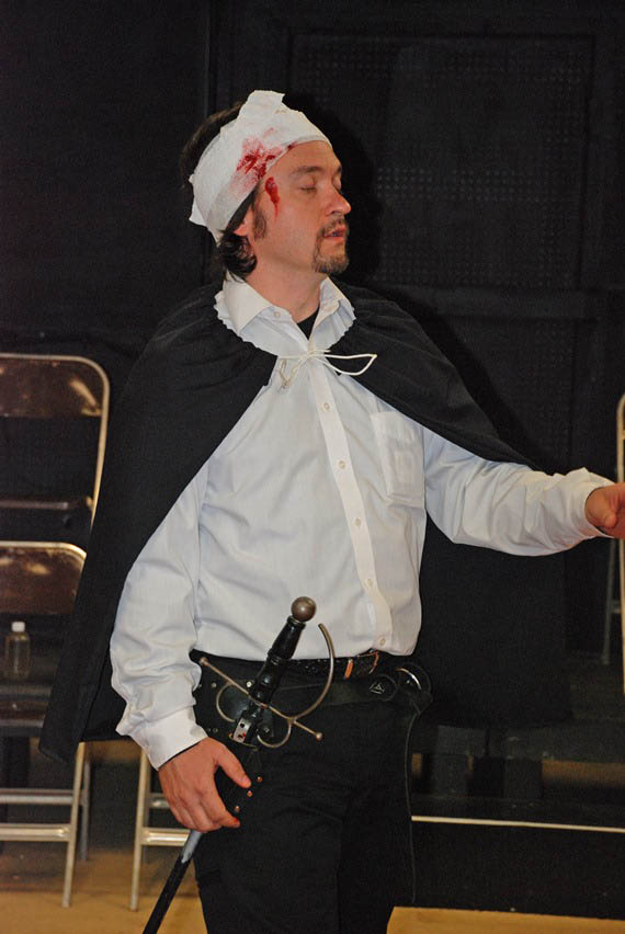 Tracy Skaggs in Cyrano